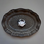 occasion brooch ･ white gray 3