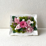 ピンク系のアレンジ♪ピンク桃色プリザーブドフラワー花ブリザードフラワー結婚式薔薇プレゼント誕生日バラギフト花器サプライズ結婚祝い退職祝い