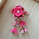 ちりめん つまみ細工 髪飾り   ベビークリップ  ヘアアクセサリー 七五三   お食い初め ひな祭り 浴衣 和装   初節句 お宮参り お正月 お食い初め 七五三  ひなまつり