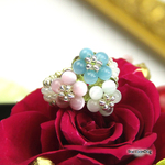 （新作）キャッツアイ３色のお花リング《ビーズアクセサリー》