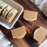 〈手作り石鹸〉黒糖ローズマリー＆ラベンダー〈コールドプロセス製法〉