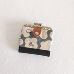 軽くてコンパクトな財布！ミナペルホネン hanaco+choucho リボンがま口二つ折り財布