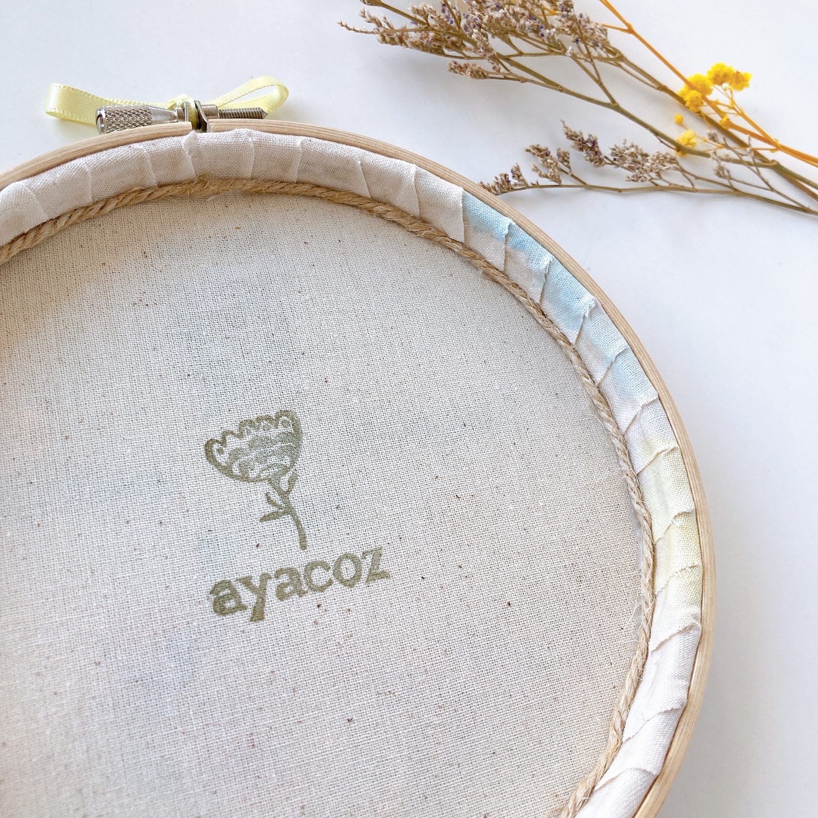 ≪セミオーダーで叶える ちょっと贅沢な手刺繍バースボード