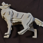 オオカミ犬の木工模型