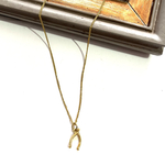幸運お守りVINTAGE 願いが叶うウィッシュボーンnecklace ネックレスヴィンテージ　ネックレス　花　フラワー　アンティーク  クラシカル　ハッピーモチーフコスチューム　フラワー　西洋　