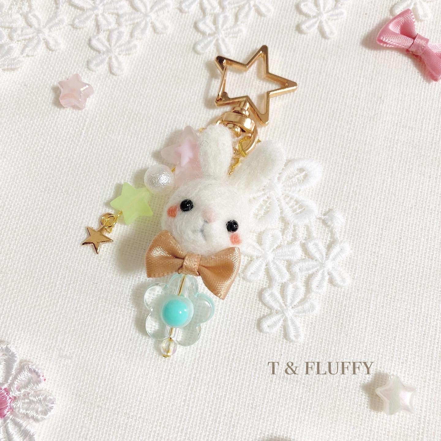 うさぎ　羊毛フェルト　個性的　つけまちゃん うさぎ羊毛フェルト個性的つけまちゃん