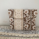 jewel porch 〜 2way インド刺繍リボンの蓋付きポーチ　くすみブラウンフラワー