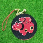 赤べこのマカロンポーチ☆４ｃｍ