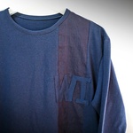 セール70％オフ🔥たった一つの…メンズ🔷コットン天竺✖モスリン🔷コンビパネル🔷WIロゴアップリケ🔷クルーネック🔷ロングスリーブ🔷Tシャツ🔷XLサイズ🔷ダークブルー系