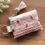 再販✨インド刺繍リボンポーチ サーモンピンクミニ♡フェイクレザー　アクセサリー入れ　小銭入れ　小物入れ