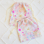 【再販】パッチワーク巾着♡21×21♡ベッツィ♡リバティ生地使用♡ネオンピンクステッチ