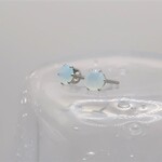 カルセドニー ピアス(アクア/4㎜)＠サージカルステンレス