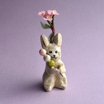 花より団子な桜うさぎさん
