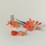 お花の髪飾り  オレンジ  2本セット