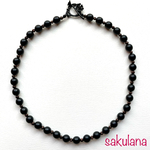 黒いパールのネックレス