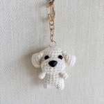 編みぐるみ犬キーホルダー:トイプードル(ホワイト）