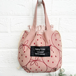 いちご刺繍生地のミニ巾着バッグ♡くすみピンク