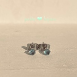 ブルーグリーンフローライト 3mm サージカルステンレス製 ピアス シルバーカラー