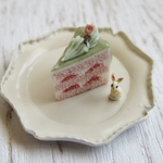 白うさぎ　いちごと桜と抹茶のショートケーキ🌸