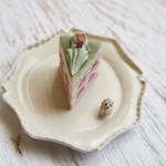 ハリネズミ　いちごと桜と抹茶のショートケーキ🌸