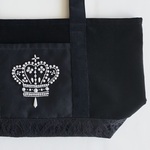 王冠のパール刺繍のベッチンのミニトート【サブバッグ/パール刺繍/黒の別珍(べっちん)×レース×クラウン】
