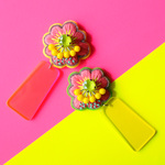 ＜ No Name ～名前のない花～ ＞『 ネオンの花 』❁イヤリング(ニッケルフリーメッキ) 