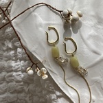 【一個売り】ear cuff ＊ yellow green motif bees