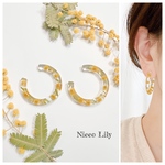 ミモザのCフープピアス