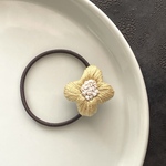 お花のししゅうのゴム レモン