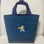 1名様限定♡ファミリアワッペン付き♡青チェック♡マチありトートバッグ♡サブバッグ♡お弁当バッグ♡
