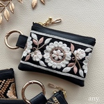 new🖤インド刺繍リボンポーチ  ミニ black①✨フェイクレザー　ミニポーチ アクセサリー入れ 小銭入れ 小物入れ