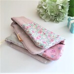 リバティpatch*大人乙女のちょっと大きめ8重ガーゼタオルハンカチ*Liberty*リバティフラワー*ダスティピンク*グレー*大人の優しいカラー*