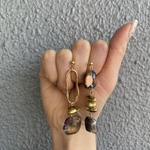 ブラックオーロラゴールドアシメピアス
