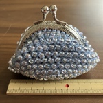 ①ビーズのがま口小銭に入れ