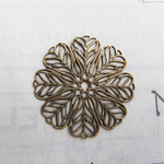 1点　Round Filigree Base  37mm
