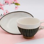 カップ＆ソーサー　白（黒ライン）1セット限り