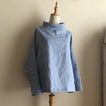 フレンチリネン（スカイブルー）で作ったハイネックショルダードロッププルオーバー