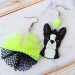 ボストンテリアとネオンカラーのメッシュタッセルピアス✳イヤリング