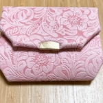 財布 布財布 コンパクト財布 ミニ財布 折りたたみ財布 型押し　ピンク