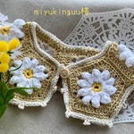 グラニースクエアつけ襟⭐︎デイジーモチーフ⭐︎イエロー×アイボリー