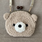 ベージュくまさんミニガマ口ショルダーバッグʕ•ᴥ•ʔ