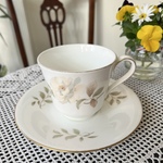 【Happy pice♪】英国買い付け♪ ヴィンテージ ばらのティーカップ /ロイヤルドルトン　ヨークシャーローズ