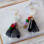 ミルクホワイトpvcとメッシュチャームのタッセルピアス✳イヤリング