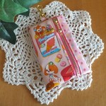 レトロアニマルスイーツ缶のリールキーケース