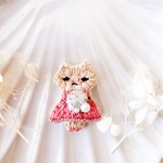 刺繍　ビーズ　ブローチ　パール　ねこ　ギフト