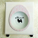オリジナル食事台（斜めひとつ置）＆エッグ型フードボウル（白ピンクダマスク）セット　　