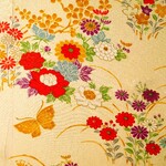 【古布】クリーム地に花と蝶　ドール着物サイズ