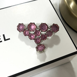 VINTAGE accessory  桜ピンクビジュースイングブローチコスチュームジュエリー　ヴィンテージ  アンティーク  90年代　プレゼント　ギフトネックレス　結婚式　入学　卒園卒業　