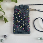 手編み🧶スマホショルダー　ブルー系