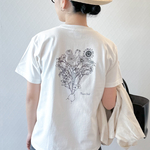 Sサイズ✴︎ホワイト お花柄 12輪ブーケ白Tシャツ ユニセックス /ビッグシルエット/チューリップ
